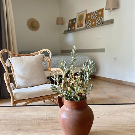 Appartement Golf De Pont Royal Mallemort Bagian luar foto